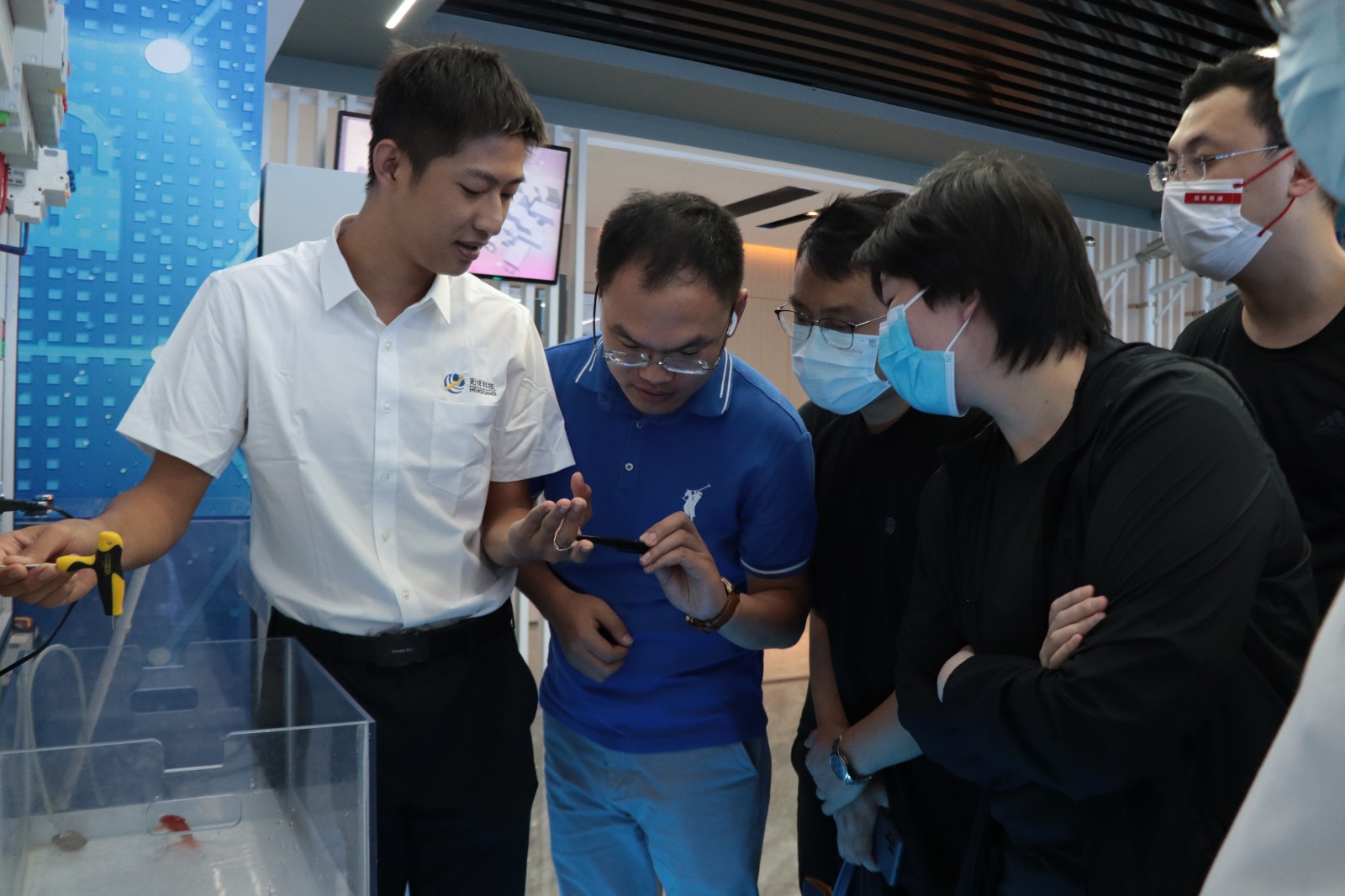 新奥能源集团领导一行莅临珩祥科技参观指导